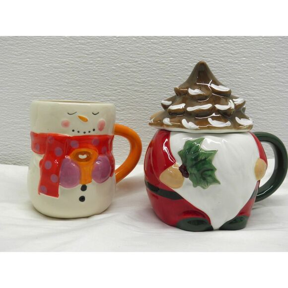 lot of 2 Christmas Coffee Mugs One Has A Top Bay Island And St. Nickolas - Picture 1 of 6